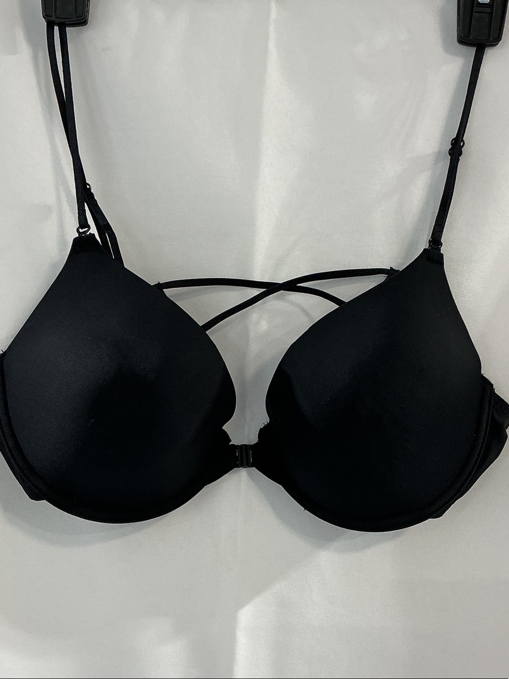 SHEIN Black Strappy Front-Clasp Push-Up Bra